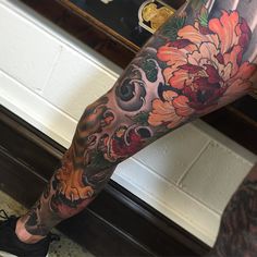 tattoo kín chân